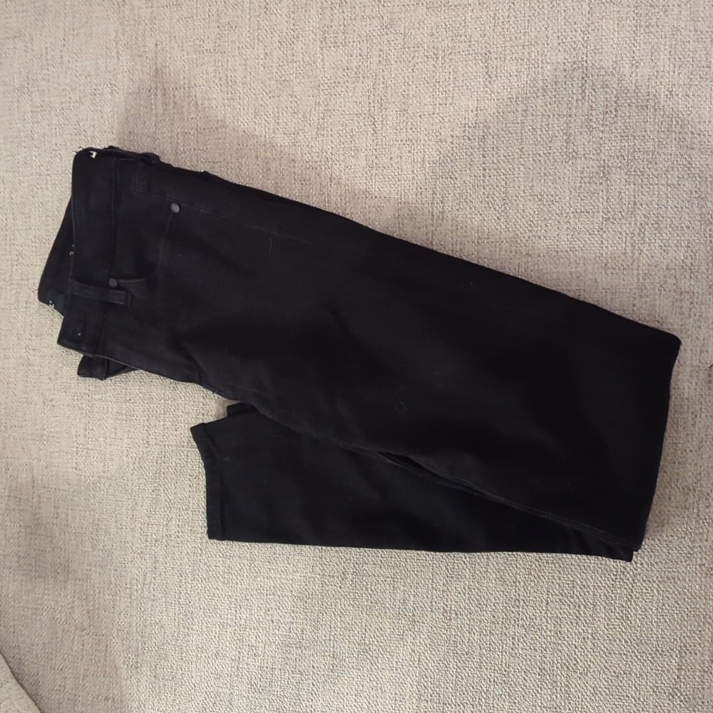 Black High-Rise Ankle Jeans